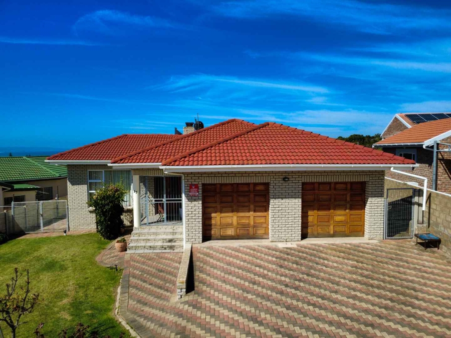 3 Bedroom Property for Sale in Stilbaai Wes Western Cape